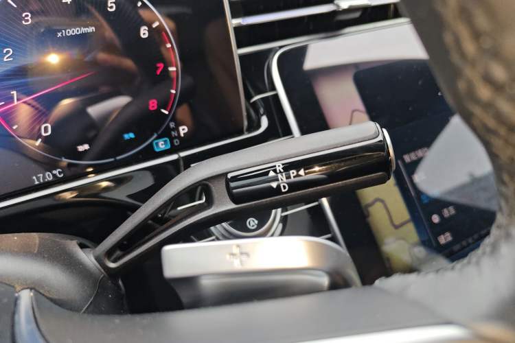 Used Mercedes-Benz E-Class 2024 E 260 L Gear Lever