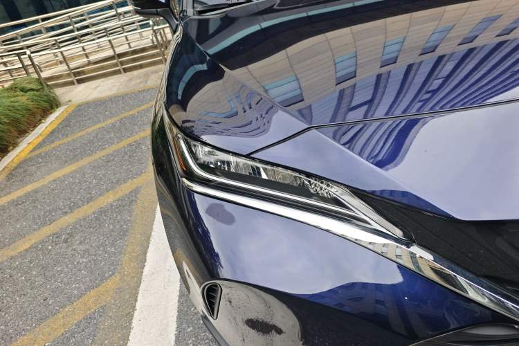 Used Toyota Harrier 2022 2.0L CVT Two-Wheel Drive Luxury Edition