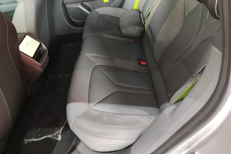 Used XPeng P7 2025 Model—820 Ultra Long Range Ultra
