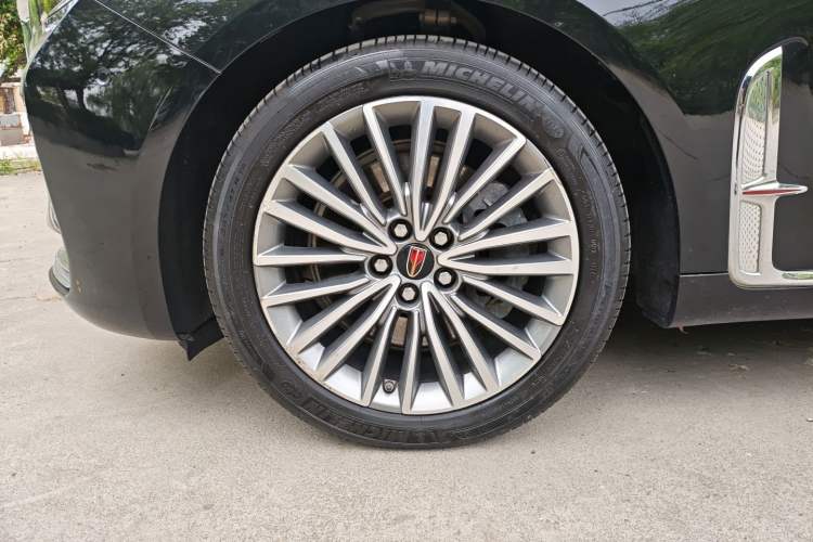 Used Hongqi H9 2020 2.0T Smart Connect Flagship Edition Left Front Wheel Hub