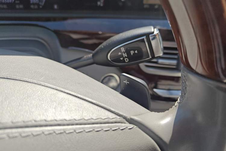 Used Mercedes-Benz S-Class 2012 S 350 L Grand Edition Gear Lever