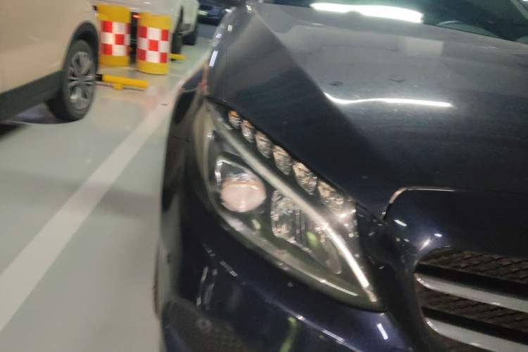 Used Mercedes-Benz C-Class 2017 Restyled C 200 Sport Edition Right Front Headlight