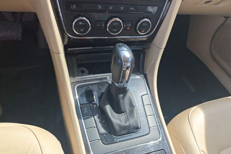 Used Volkswagen Passat 2011 1.8TSI Automatic Prestige Edition