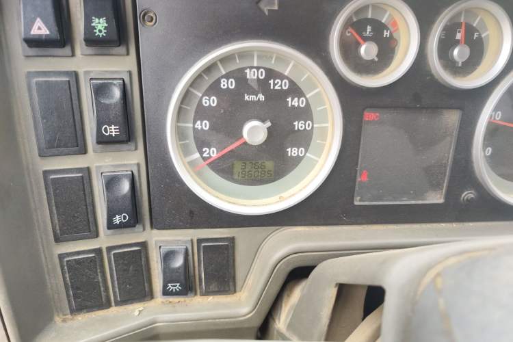 Used Iveco Daily 2009 2.5T-A35 7-Seater
