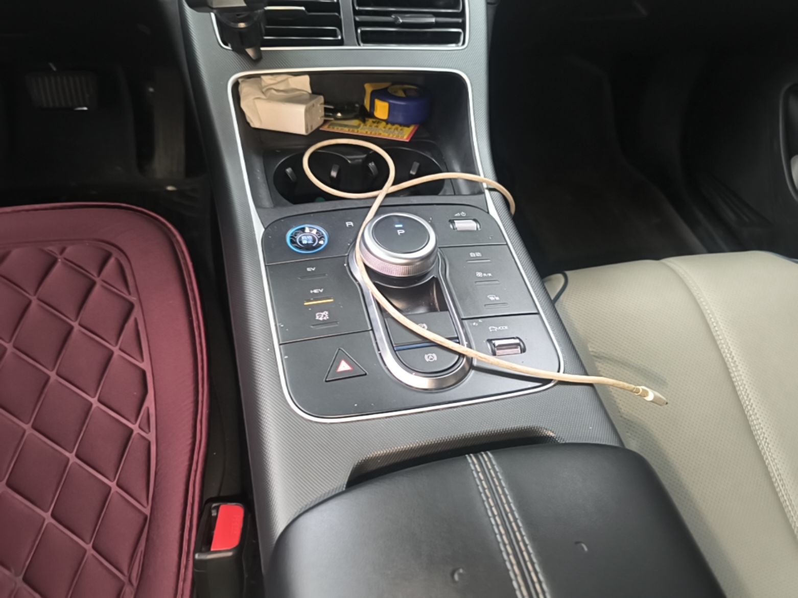 BYD Destroyer 05 2024 HONOR Edition DM-i 55KM Luxury Model — снимка 16