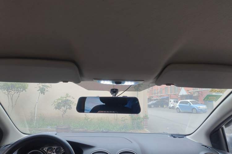 Used Ford Focus 2013 Hatchback Classic 1.8L Manual Base Model Headliner