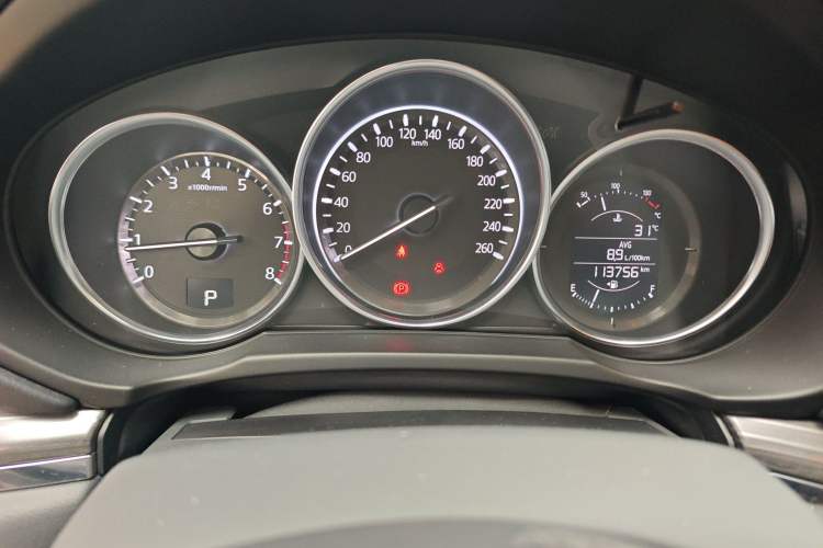 Used Mazda CX-5 2017 2.0L Automatic 2WD Smart Enjoyment Version China V Standard Odometer Close Up