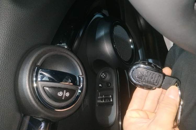 Used MINI MINI 2023 Updated 1.5T COOPER Artist