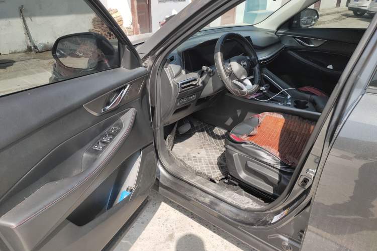 Used CHANGAN CS35PLUS 2021 Blue Whale NE 1.4T DCT Prestige Model
