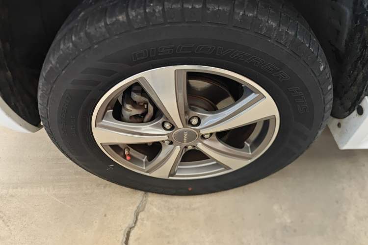 Used Haval H6 2015 Upgraded Model 1.5T Manual Two-Wheel Drive Elite Version