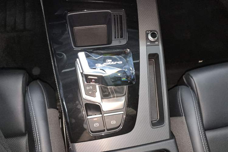 Used Audi Q5L 2024 45 TFSI Luxury Dynamic Model