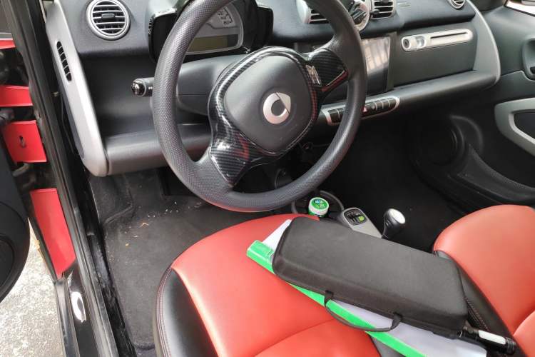 Used smart fortwo 2012 1.0 MHD Hardtop Standard Edition Steering Wheel