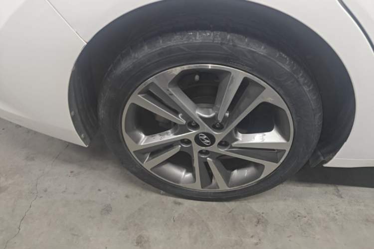 Used Hyundai Elantra (6th Generation / Lingdong) 2016 1.6L Automatic ZhiXuan – Elite Version