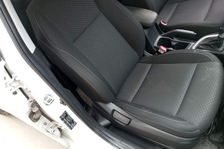 Used Hyundai Celesta 2020 1.6L Automatic GL Enjoyable Edition