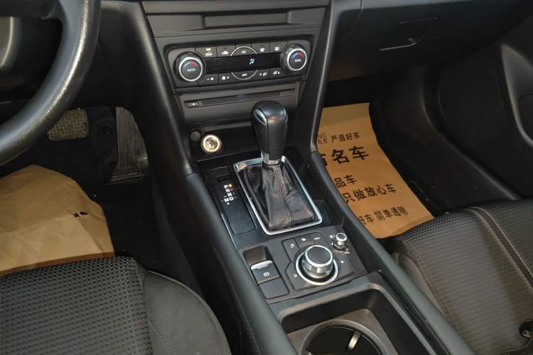 Used Mazda 3 Axela 2017 Sedan 1.5L Automatic Luxury Model Emission Standard China V