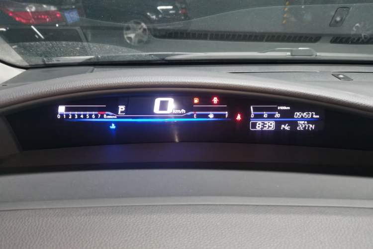 Used Honda Jade 2017 1.8L automatic Comfort version 5 seats
