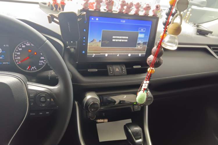 Used Toyota Wildlander 2022 2.0L CVT Two-Wheel Drive Luxury PLUS Edition