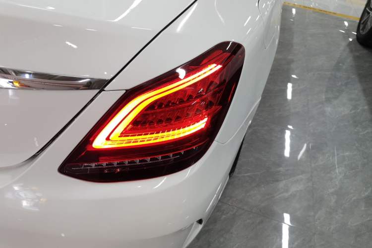 Used Mercedes-Benz C-Class 2019 C 180 L Fashion Edition Sport Version