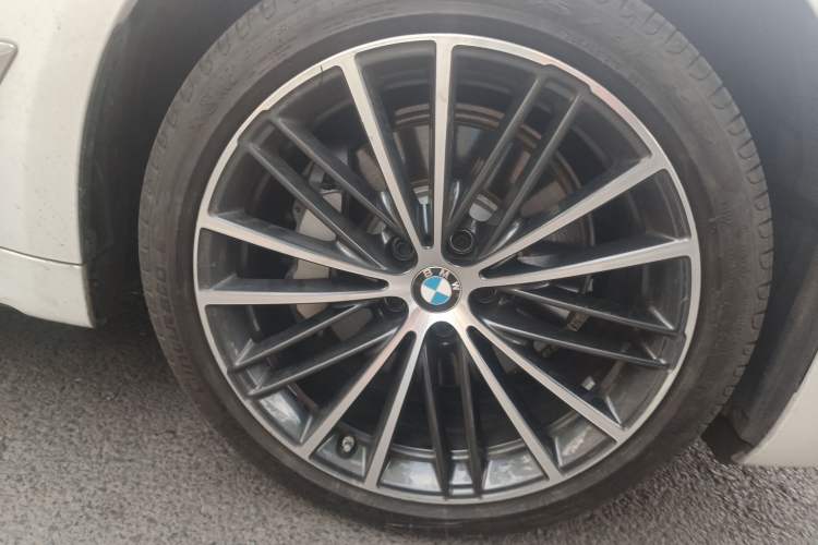 Used BMW 5 Series 2023 530Li Leading Model M Sport Package
