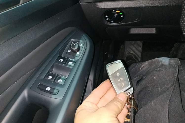 Used Volkswagen Passat 2023 Revised 330TSI Elite Edition Vehicle Key