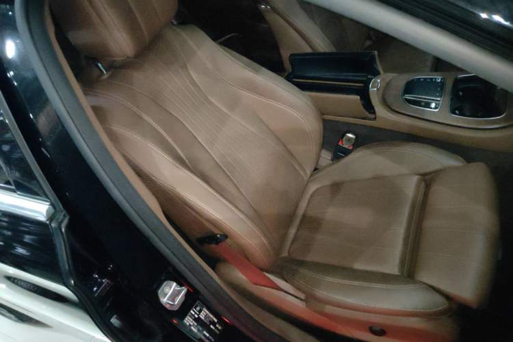 Used Mercedes-Benz E-Class 2019 E 260 L