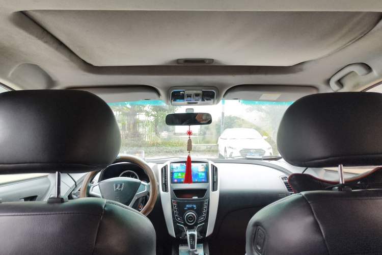 Used Luxgen U6 SUV 2015 1.8T Fashion-Upgraded Model
