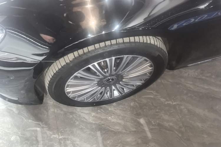 Used Mercedes-Benz E-Class 2023 Updated E 300 L Luxury Edition