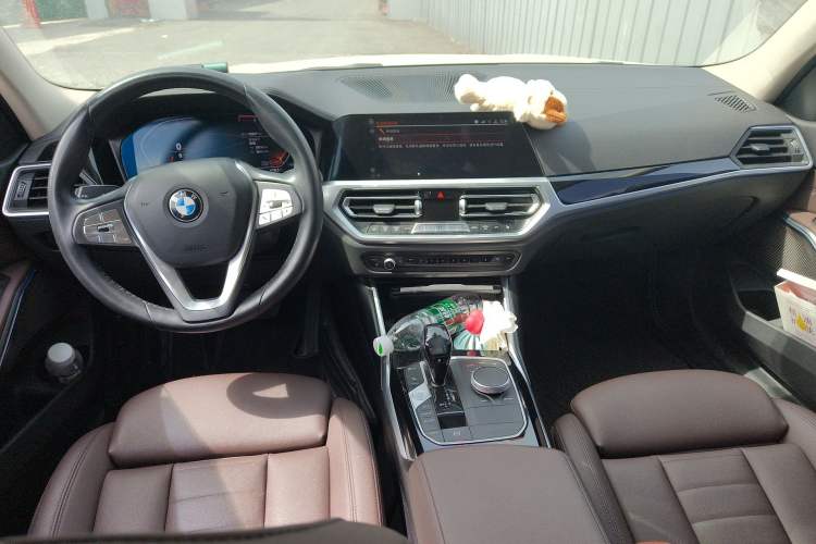 Used BMW 3 Series 2020 325Li First Edition Center Console