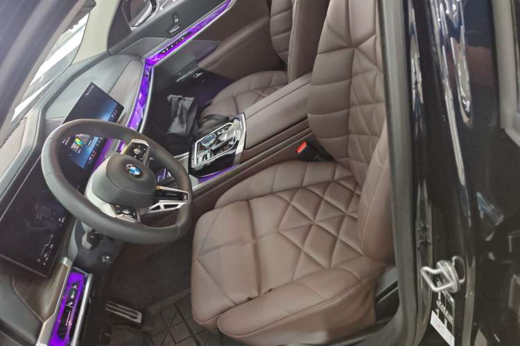 Used BMW 7 Series 2023 740Li Leading Model M Sport Package Left Front Seat