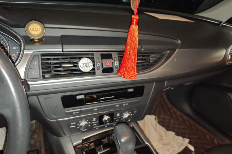 Used Audi A6L 2018 30th Anniversary Edition 35 TFSI Fashion Model