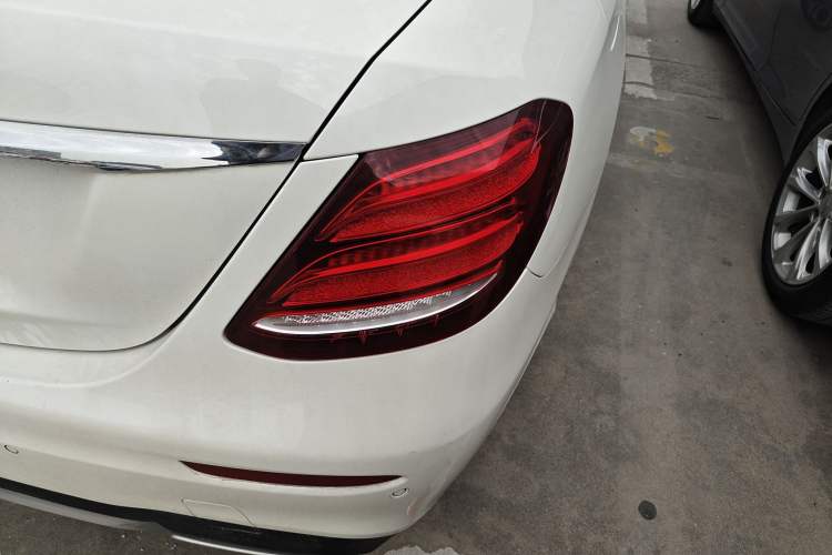 Used Mercedes-Benz E-Class 2018 Facelift E 200 L Sport Edition