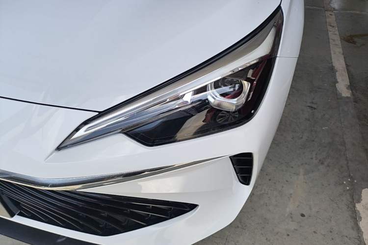 Used Roewe i5 2023 1.5L Manual Comfort Edition
