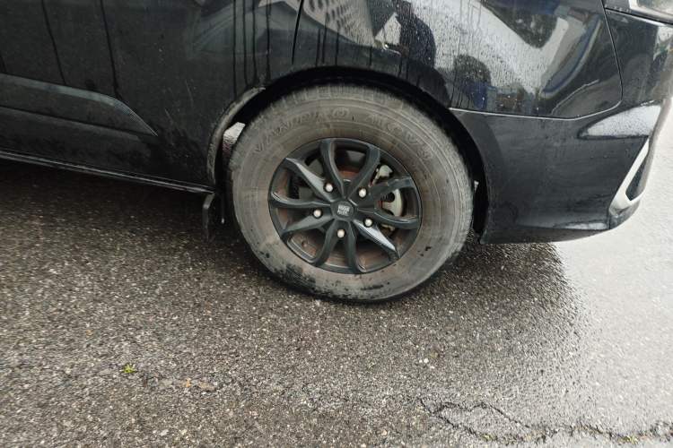 Used Ford Transit 2023 2.0T Diesel Automatic Commercial & Travel Version Mid-axle Low-roof Design 7/8/9-Seater