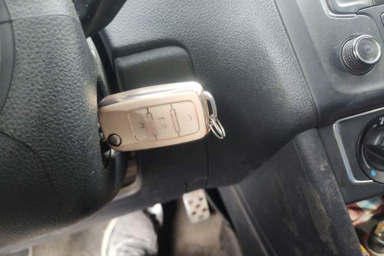 Used Volkswagen Polo 2014 1.4L Automatic Comfort Edition Vehicle Key