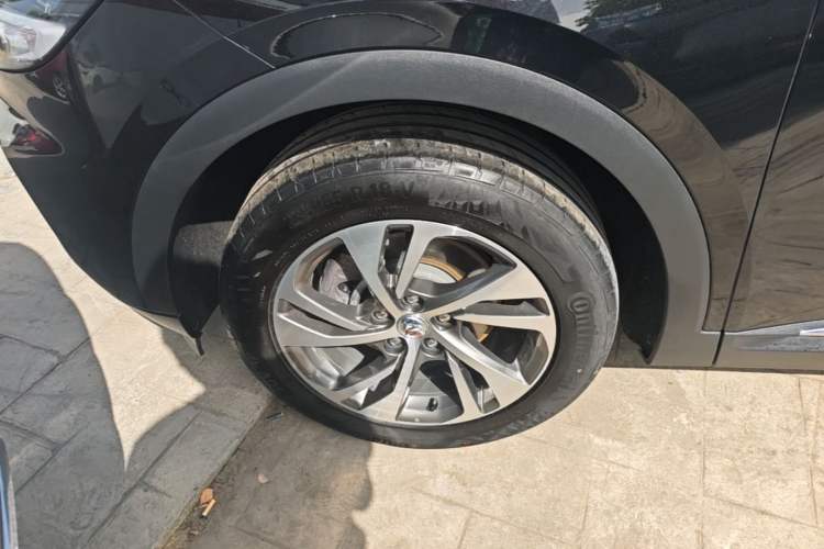 Used Buick Envision 2023 Encore S 552T Two-Wheel Drive Luxury Model Left Front Wheel Hub