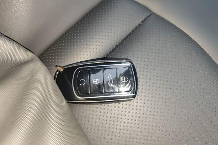 Used Chery Tiggo 8 PRO 2025 290T Two-Wheel Drive Comfort Edition