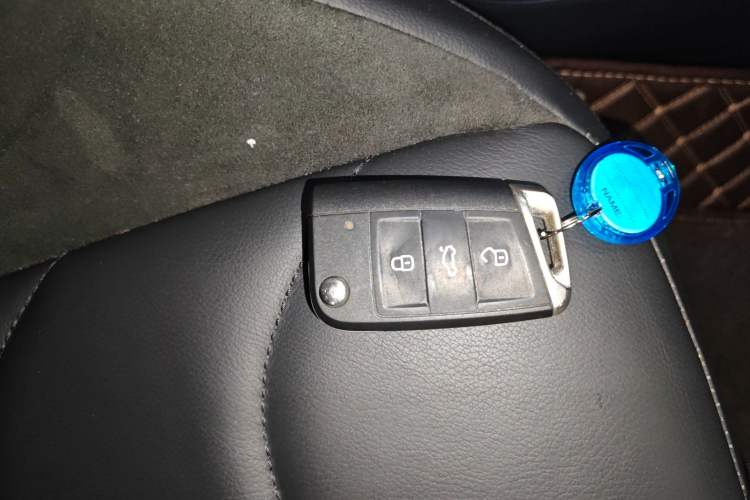 Used Volkswagen Tiguan L 2021 330TSI Automatic Two-Wheel Drive Smart Edition Vehicle Key