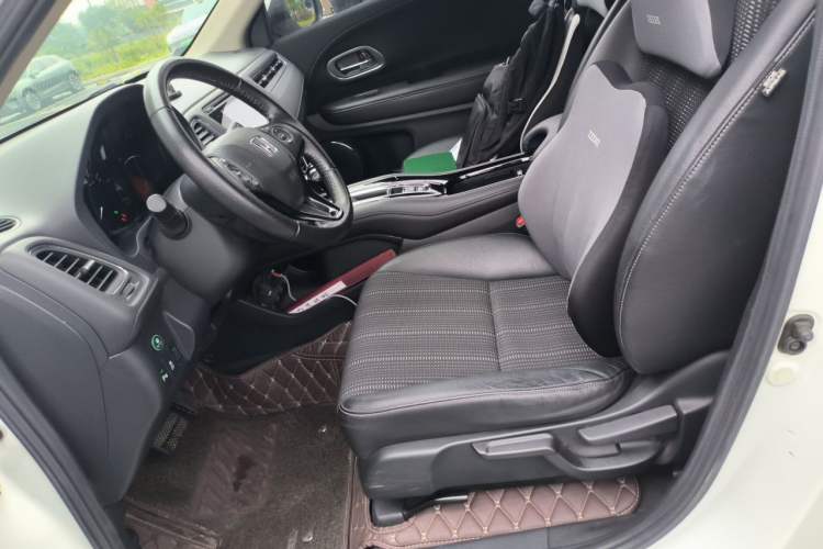 Used Honda Vezel 2015 1.8L CVT 2WD Luxury Model
