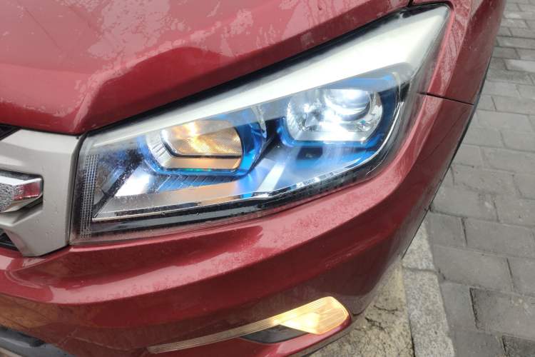 Used Changan CS75 2014 2.0L Manual Leading Version China IV Standard