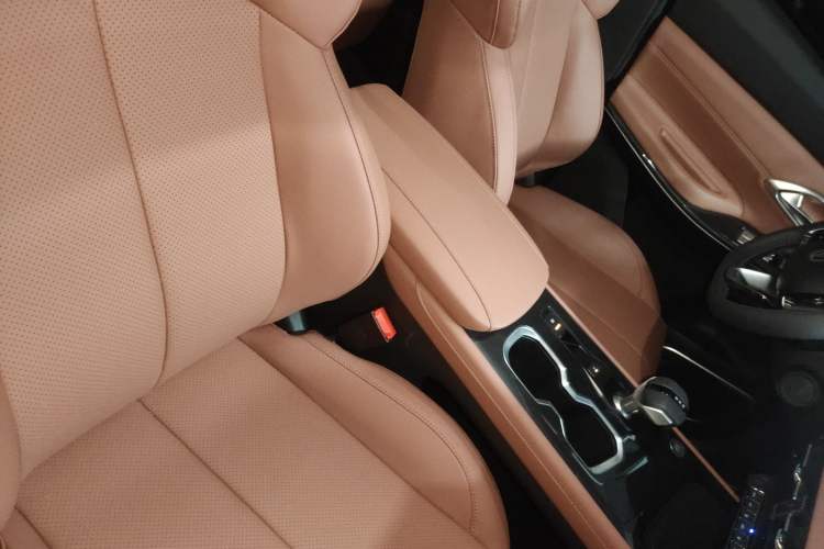 Used CHANGAN CS75 2026 Model PRO 1.5T DCT Prestige 7-Seater
