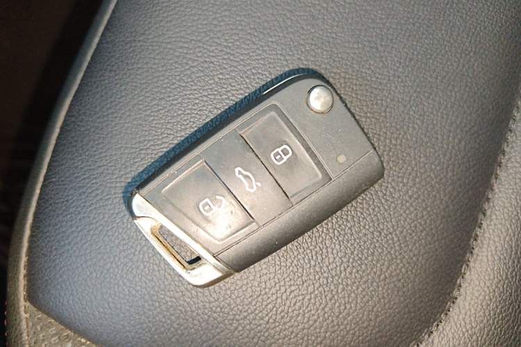 Used Volkswagen Tayron 2020 330TSI Two-Wheel Drive Luxury Smart Connectivity Version
