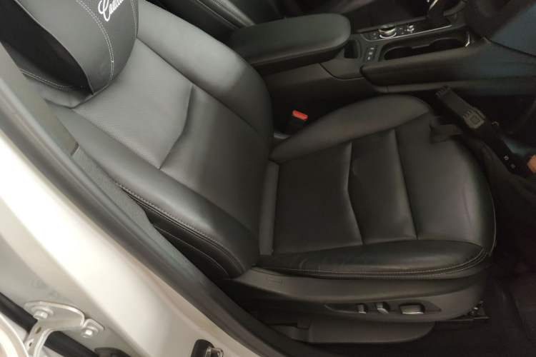 Used Cadillac XT5 2020 28T Luxury Version
