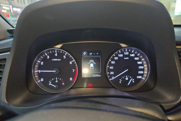 Used Hyundai Elantra (6th Generation / Lingdong) 2016 1.6L Automatic ZhiXuan – Elite Version
