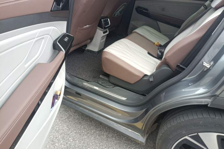 Used Volkswagen ID.6 X 2021 Pro Smart Long-Range Edition
