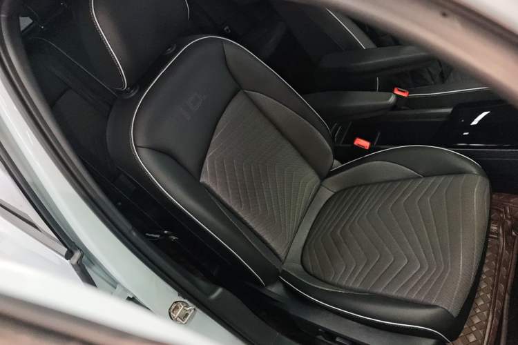 Used Volkswagen ID.3 2023 Pure Smart Edition Right Front Seat