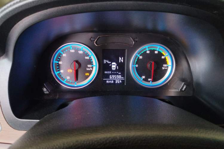 Used FORTHING Lingzhi M5 2020 Long-Range Luxury 7-Seater Model
