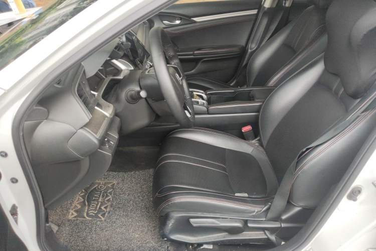 Used Honda Civic 2016 220TURBO Manual Luxury Edition
