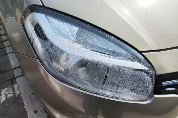 Used Renault Koleos 2014 2.5L Two-Wheel Drive Comfort Edition
