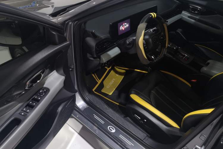 Used GAC Trumpchi EMPOW 2023 270T DCT J15 Version Driver Seat