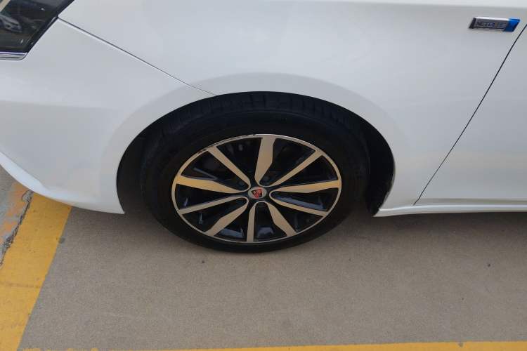 Used Roewe i6 2018 20T Automatic Internet Smart Edition
